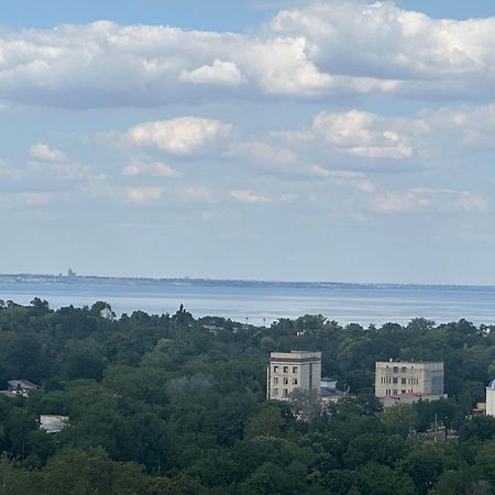 Apartments On Marshala Govorova Odessa Ngoại thất bức ảnh