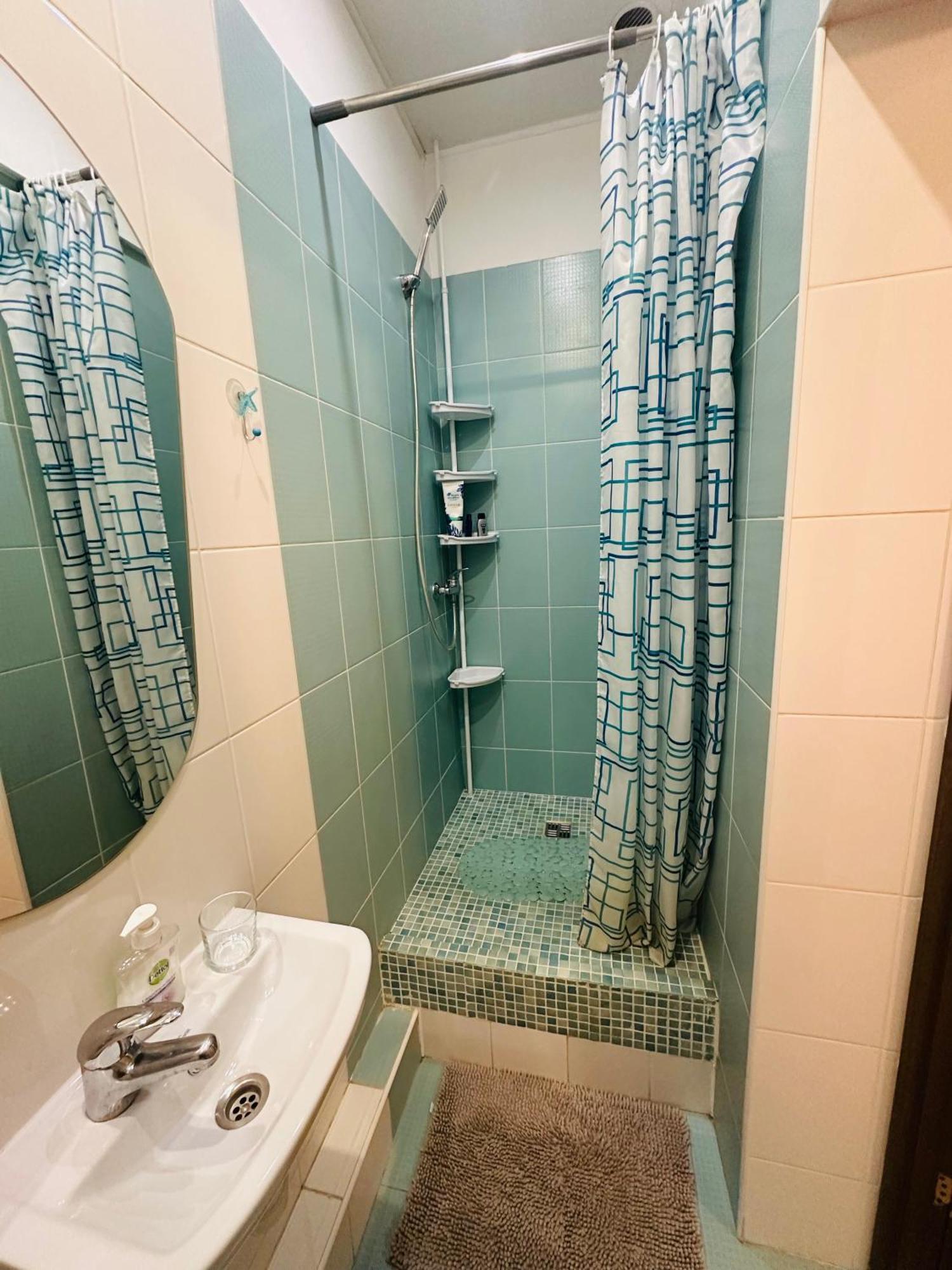 Apartments On Marshala Govorova Odessa Ngoại thất bức ảnh