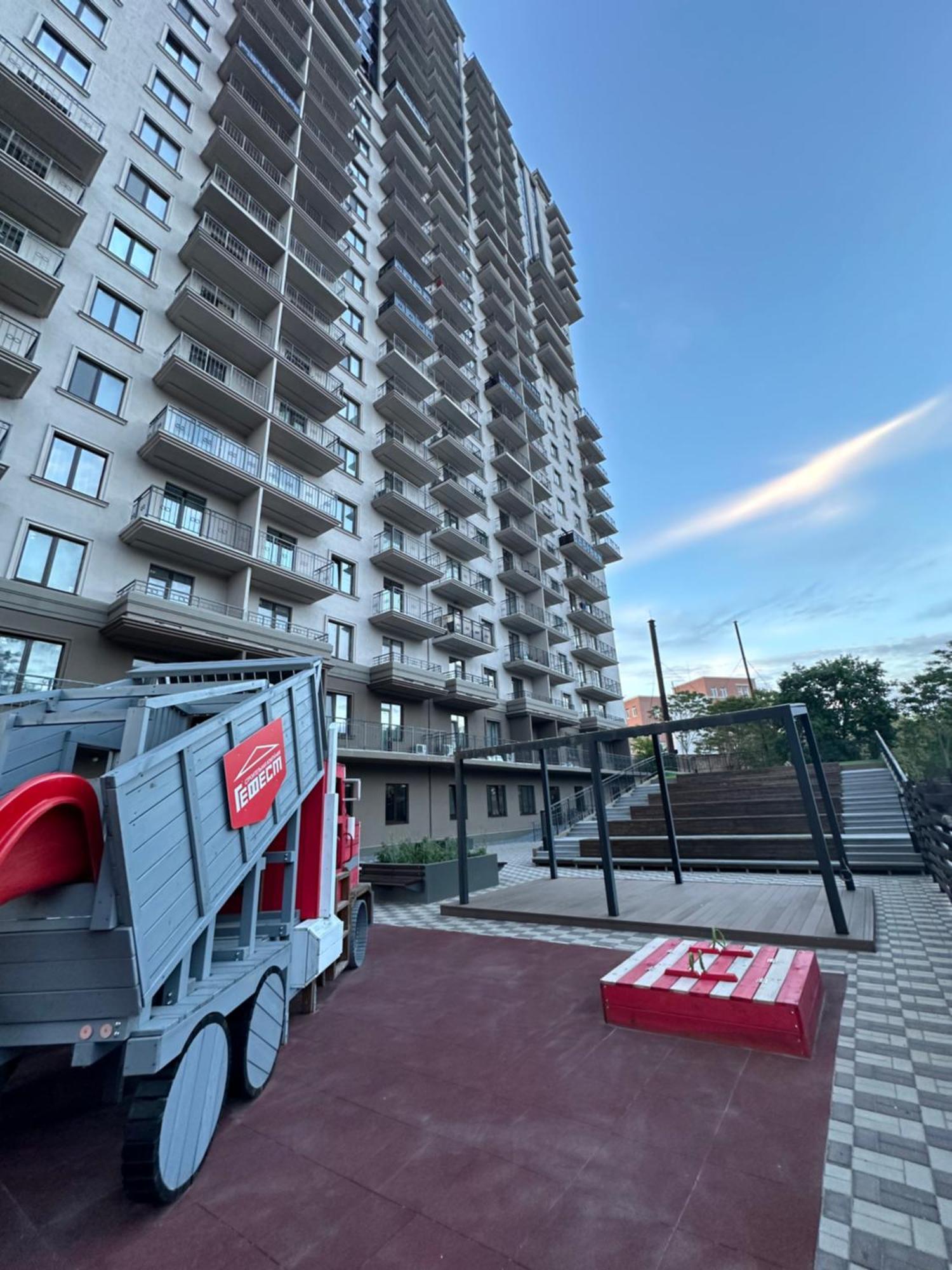 Apartments On Marshala Govorova Odessa Ngoại thất bức ảnh