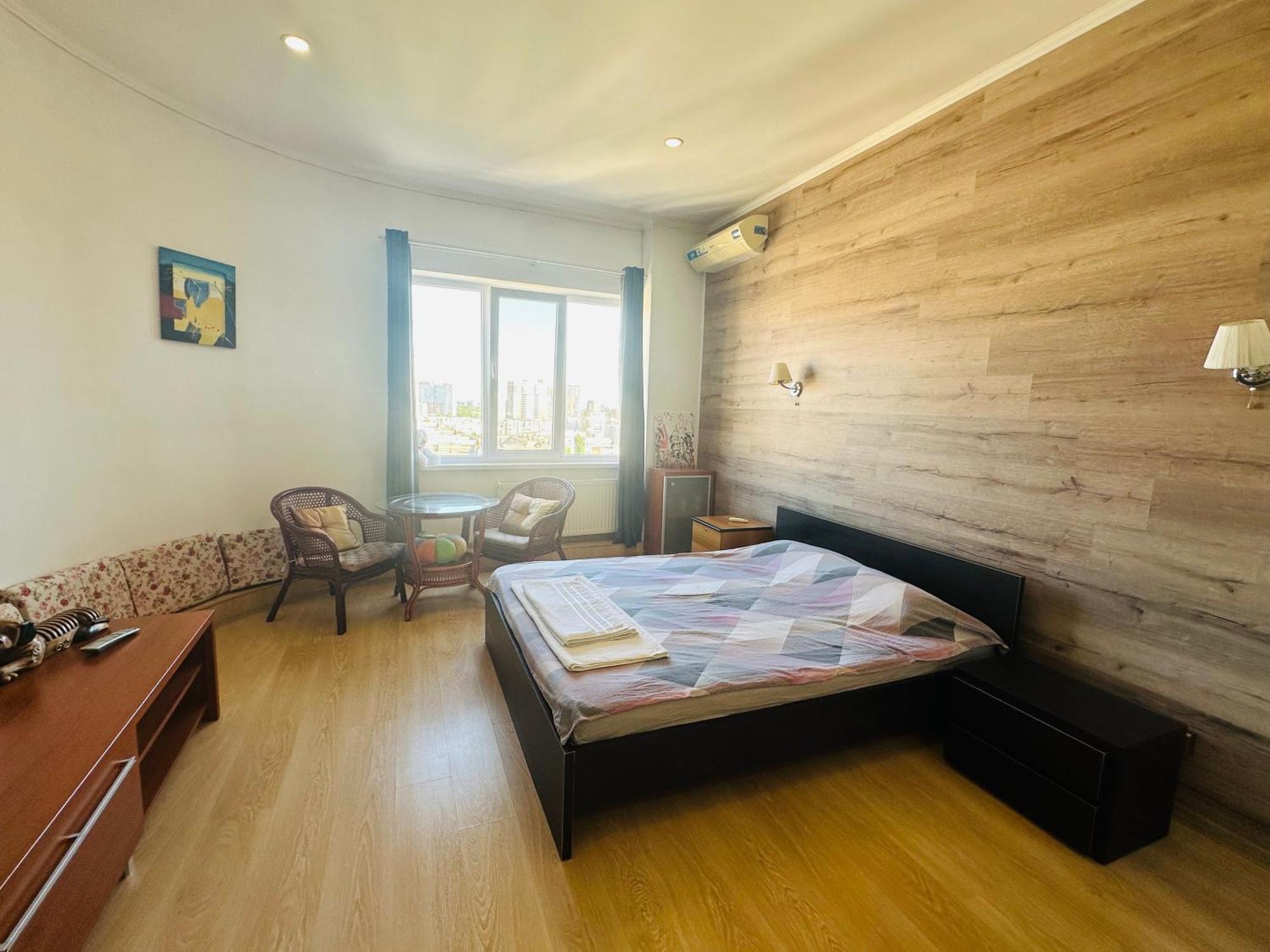 Apartments On Marshala Govorova Odessa Ngoại thất bức ảnh