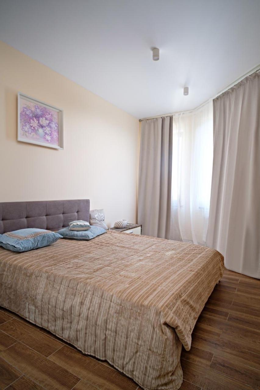 Apartments On Marshala Govorova Odessa Ngoại thất bức ảnh