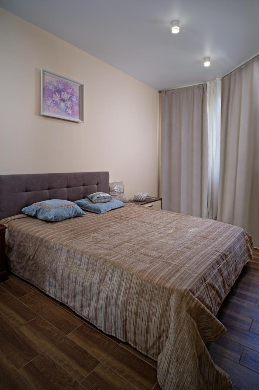 Apartments On Marshala Govorova Odessa Ngoại thất bức ảnh
