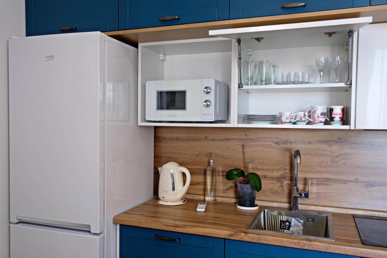 Apartments On Marshala Govorova Odessa Ngoại thất bức ảnh